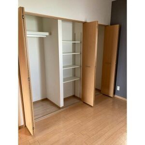 TRINITY(九之坪)の収納