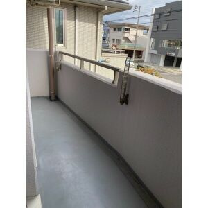 TRINITY(九之坪)のバルコニー