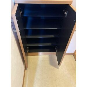 TRINITY(九之坪)の玄関