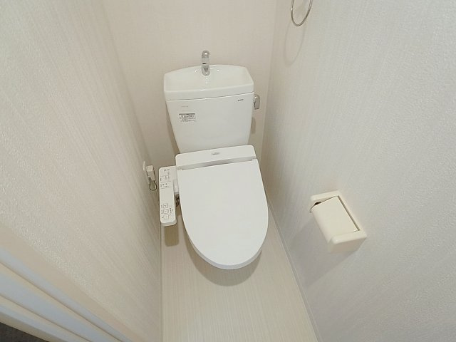 ＫＴＩレジデンス湊川Ⅱのトイレ|ウォシュレットも設置済み