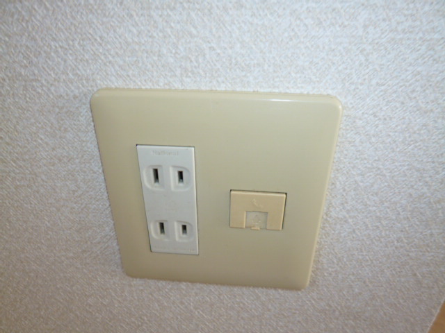 桜コーポの設備|電話モジュラー