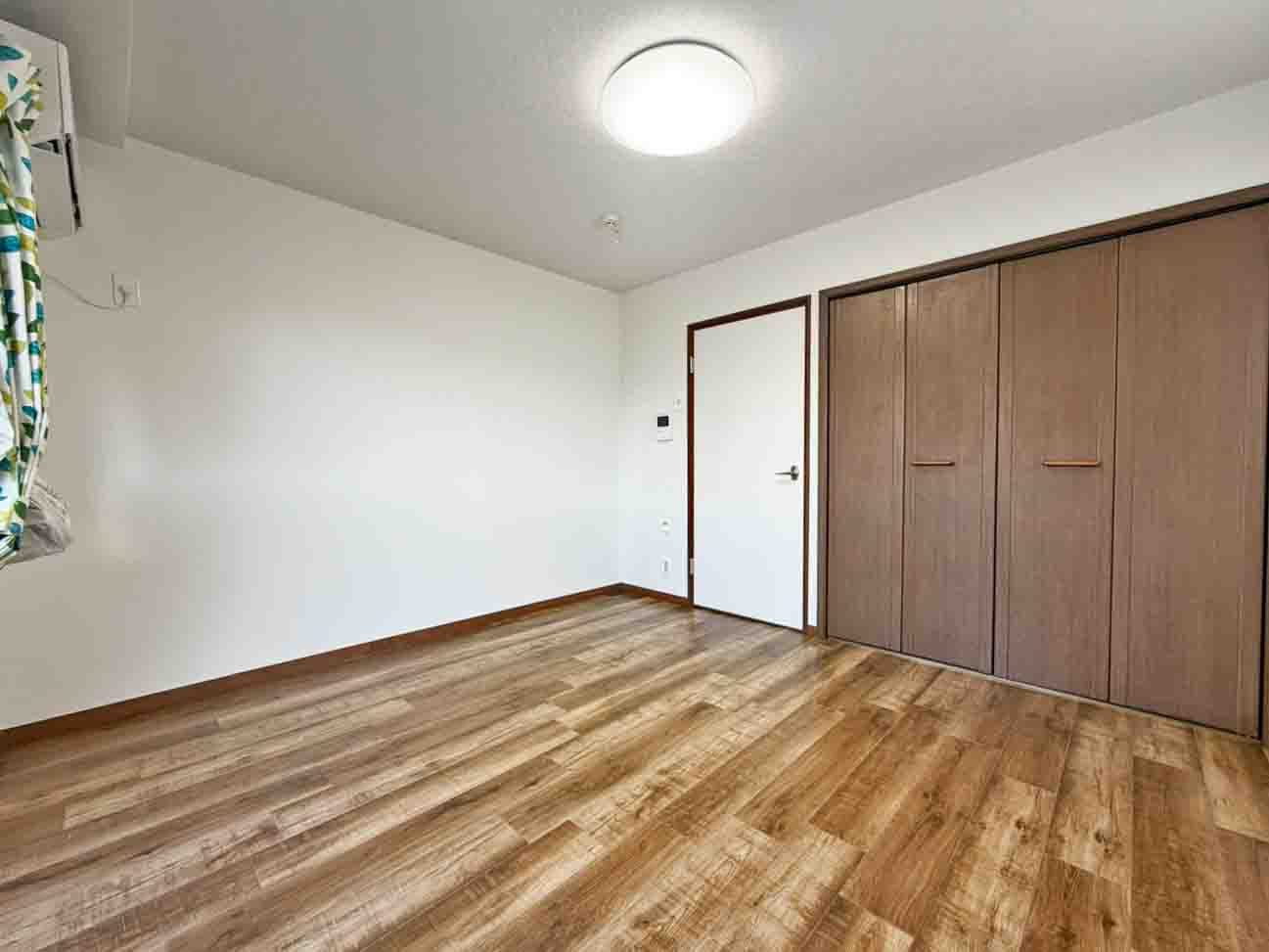 メゾンアンジュレⅠのその他|照明もついています