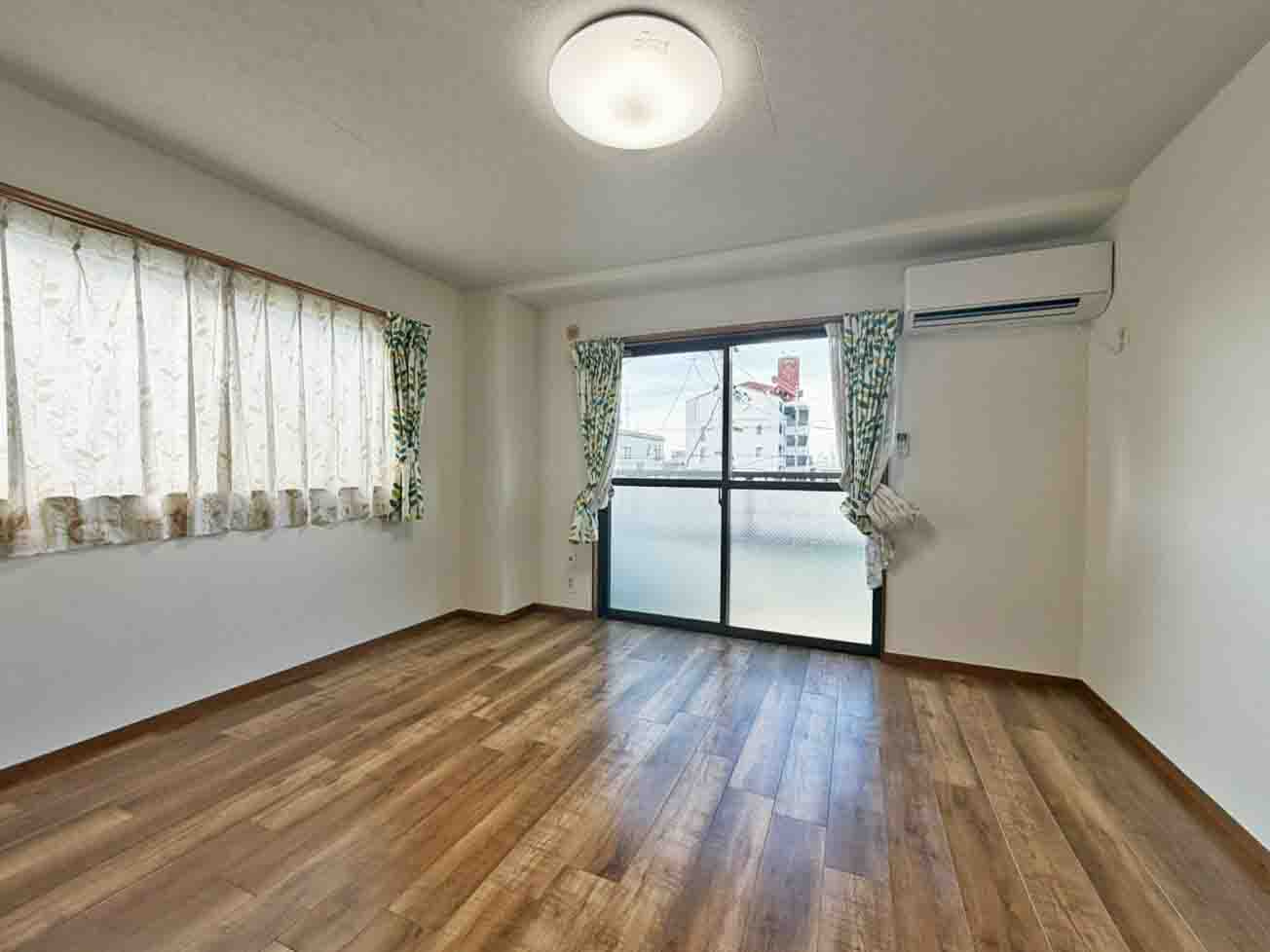 メゾンアンジュレⅠの居間・リビング|使いやすいリビングです