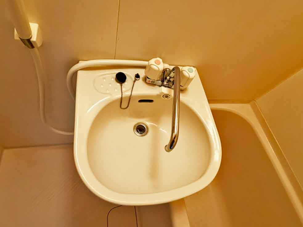 メゾンアンジュレⅠの洗面所|明るい洗面所です