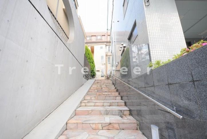 ユーハコート小石川のエントランス