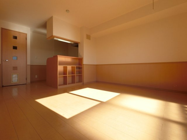 カンパーニュ Aの居間・リビング