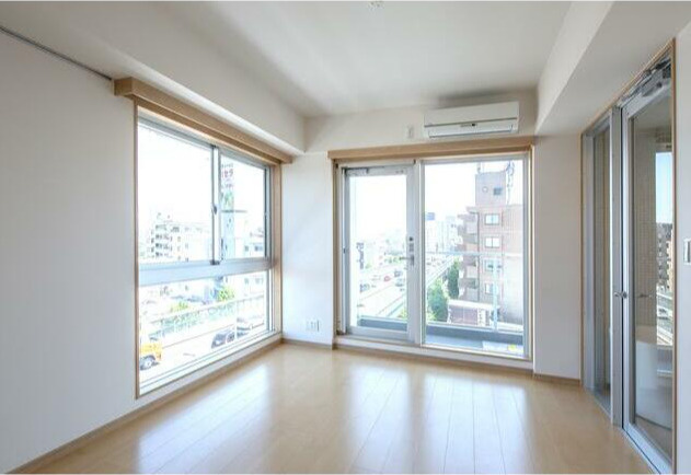 プラティーク桜新町　礼金0　角部屋　高層階　防犯設備充実の居間・リビング