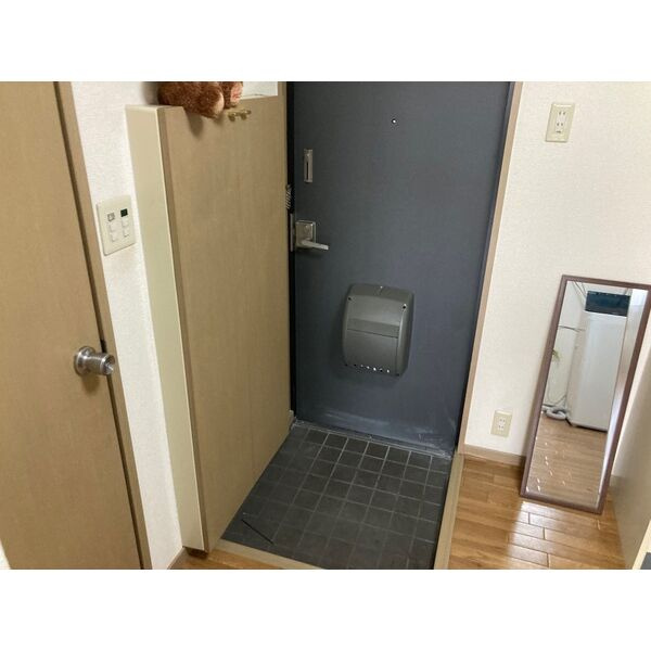 ブライストンハイツの玄関