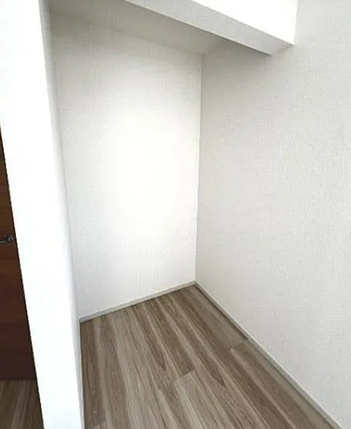 【未入居】川越市今成１期 3号棟の収納|7.7帖の洋室にはウォークインクローゼットがあります！