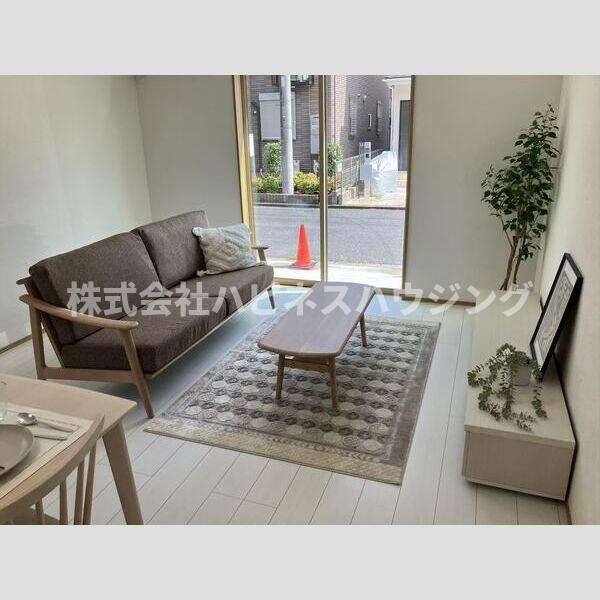 マイホームネクスト柏松ケ崎の居間・リビング