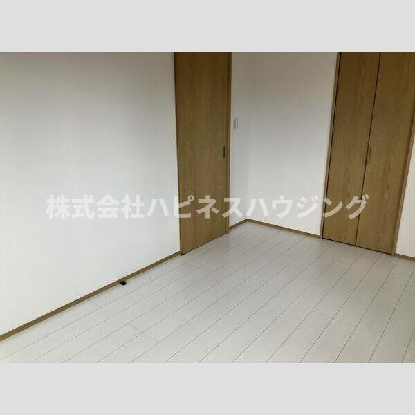 マイホームネクスト柏松ケ崎の洋室