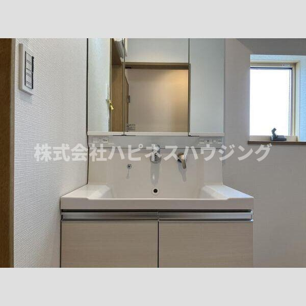 マイホームネクスト柏松ケ崎の独立洗面台