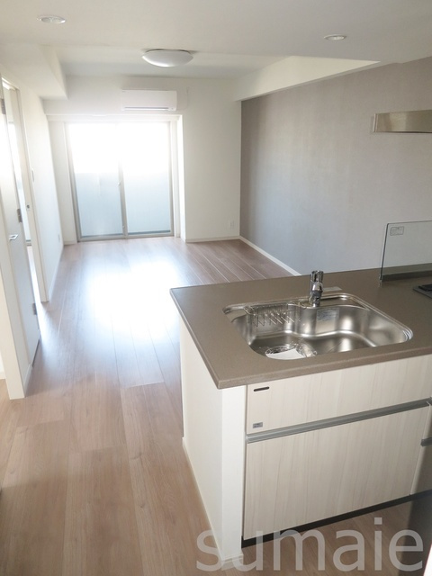 アルマドーラ王子の居間・リビング|キッチン周辺はこんな感じです！