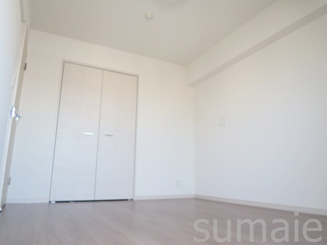 アルマドーラ王子の寝室|６．４帖の洋室です！