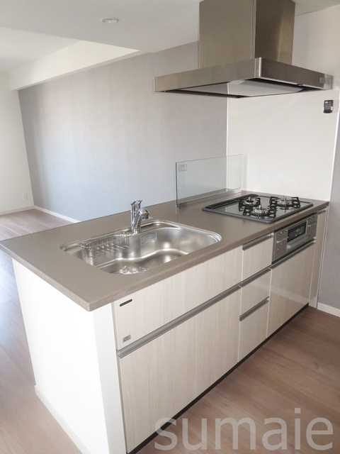 アルマドーラ王子のキッチン|システムキッチンでお料理も楽しくなりますよ♪