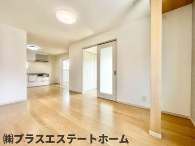 【居間・リビング】 | 城が山1丁目　貸家