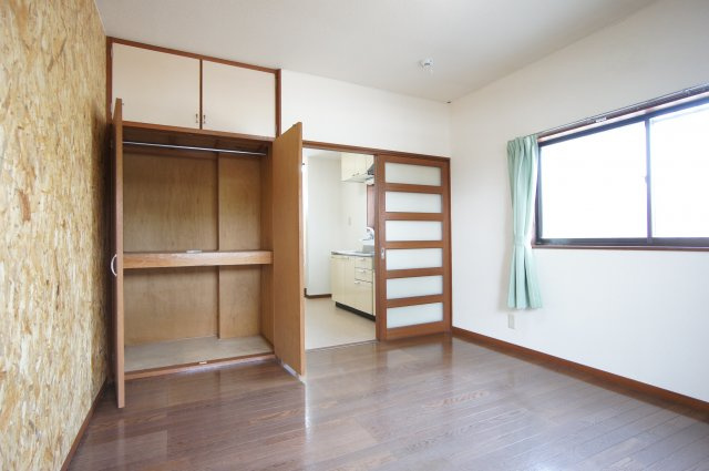 メイプルいずみのCの収納|こまごまとしたものを収納できそうですね