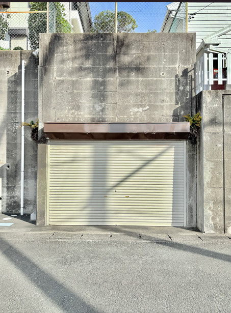 磐田市見付の駐車場|ビルドインガレージで防犯面も安心♪