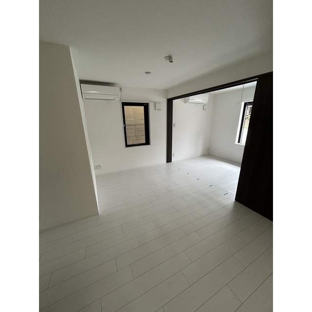SOLASIA residence 南大塚の居間・リビング