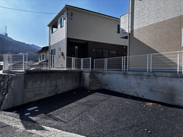 広島市安佐北区あさひが丘７丁目の新築一戸建の駐車場