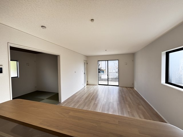 広島市安佐北区あさひが丘７丁目の新築一戸建の居間・リビング