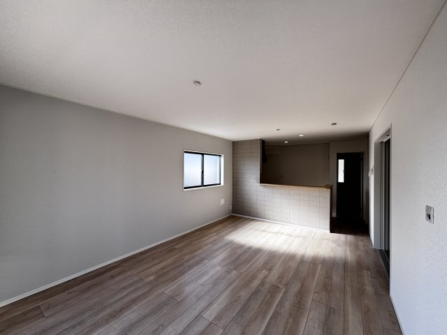 広島市安佐北区あさひが丘７丁目の新築一戸建の居間・リビング