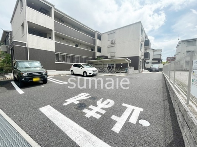 プレシャスガーネットの駐車場|駐車場です！