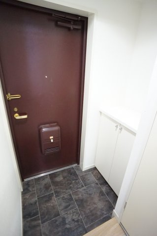 明治レジデンスの玄関|別のお部屋の写真になります