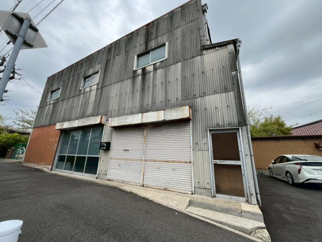 みよし町上貸倉庫