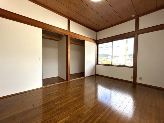 須崎市多ノ郷甲　中古戸建の洋室