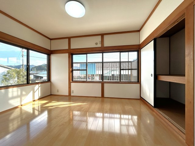 須崎市多ノ郷甲　中古戸建の洋室