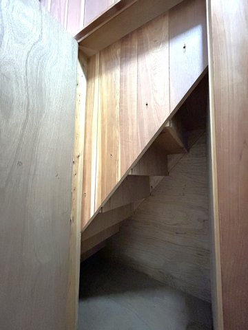 須崎市多ノ郷甲　中古戸建の収納|階段下収納