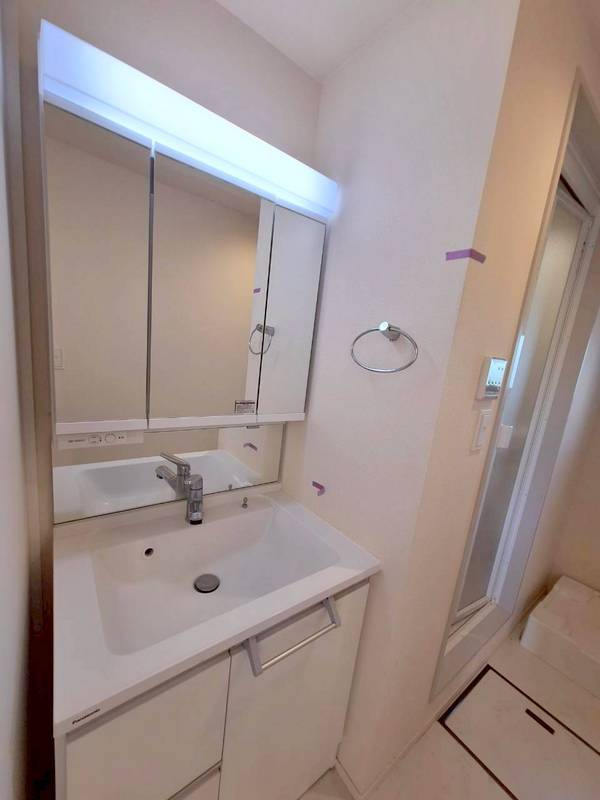 Ｋａｓｈｉｗａ　Ｐｌａｃｅの洗面所|★独立洗面台／別号室写真★