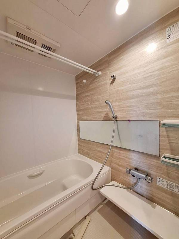 Ｋａｓｈｉｗａ　Ｐｌａｃｅの浴室|★追炊き・浴室乾燥機付きのお風呂／別号室写真★