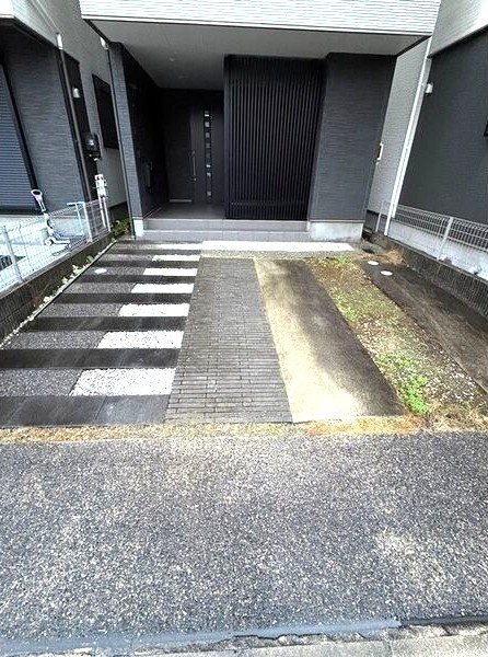 大曽根１丁目戸建の駐車場