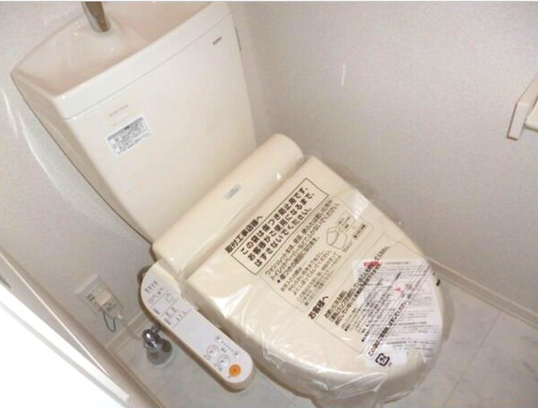 ディアコート　角部屋　テラス　浴室乾燥　洗面所独立のトイレ