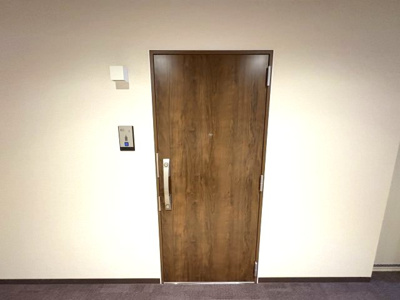 【玄関】 | スターズスクエア浦和美園 | 収納もある玄関です