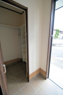 【玄関】 | MD Village　Ｂ