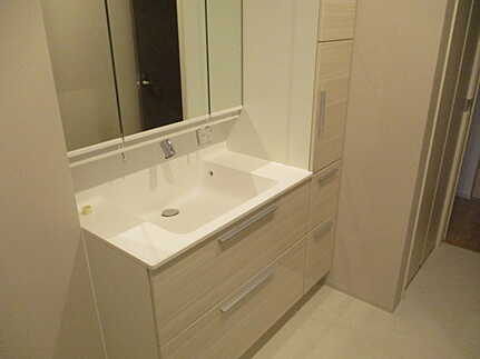 廿日市市桜尾１丁目　新築一戸建て(全2棟)の独立洗面台