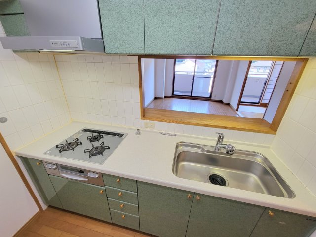 ローレルスクエア登美ヶ丘第Ⅰ期1番館のキッチン