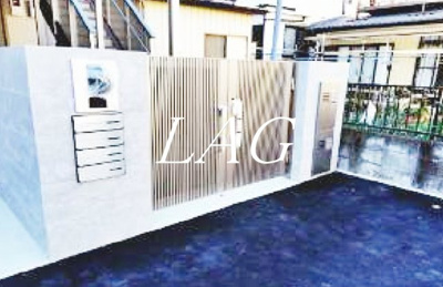 【エントランス】 | ソレアードⅤ | エントランスです。