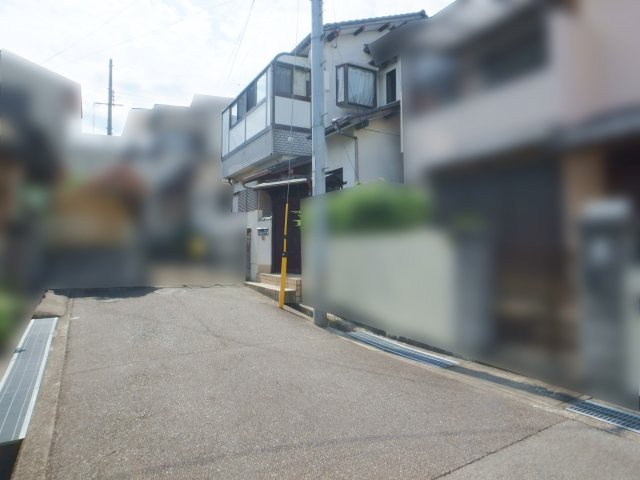 川面３丁目土地の前面道路含む現地写真