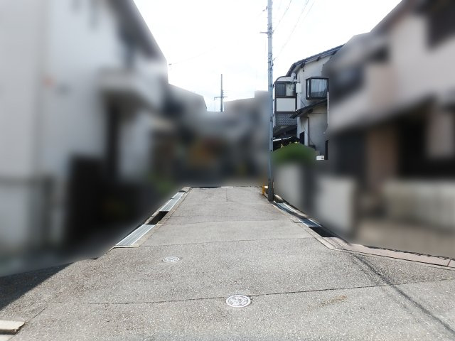 川面３丁目土地の前面道路含む現地写真