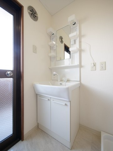 ドミール93の浴室|※写真は別の部屋のものです。