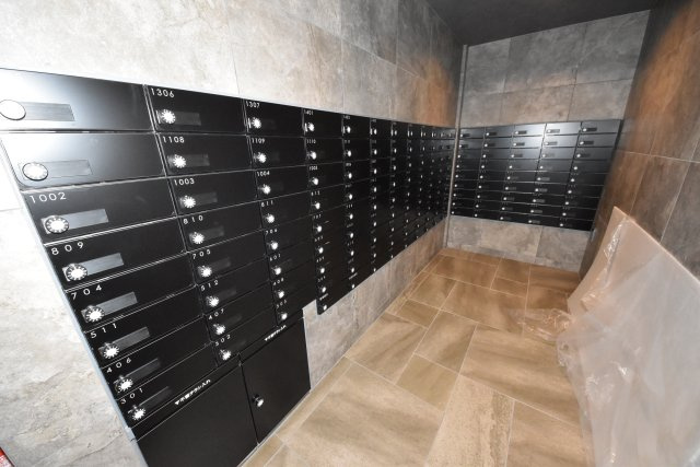 プレサンス大正フレンジのエントランス