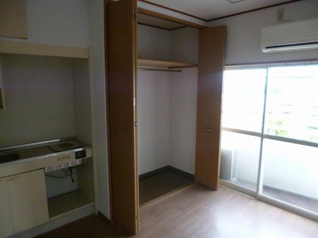 神戸市西区水谷３丁目の賃貸マンションの収納