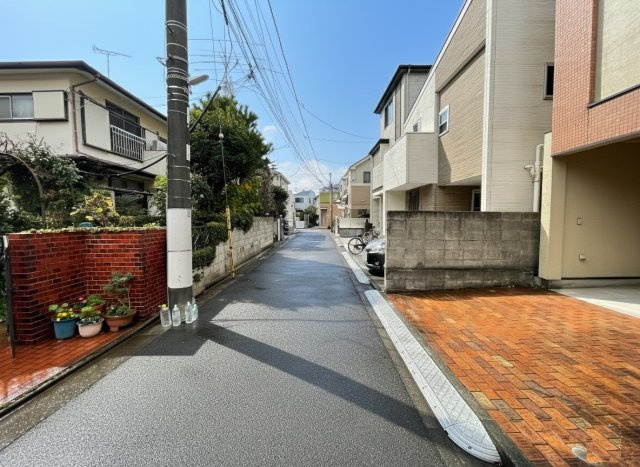 中野区鷺宮5丁目 の前面道路含む現地写真|急行停車駅「鷺ノ宮」駅利用可能な好立地です！