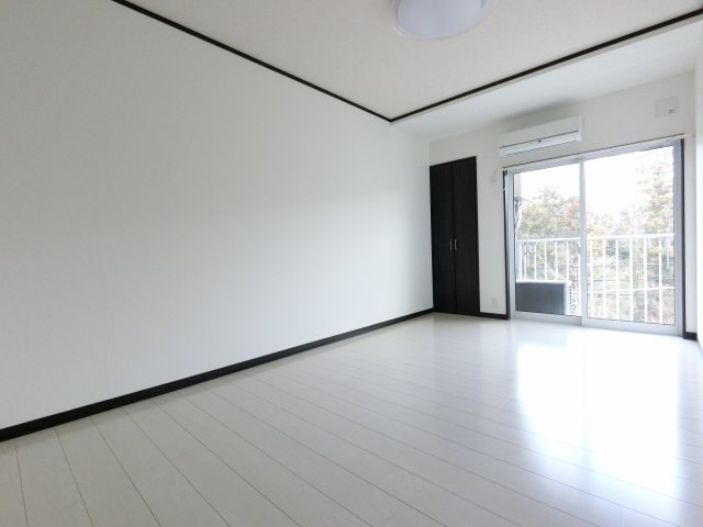 【居間・リビング】 | ロイヤルコート