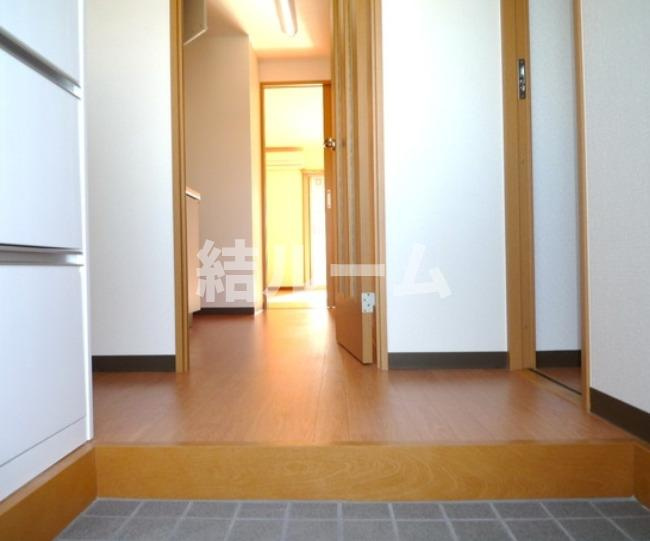 坂戸市日の出町の賃貸マンションの玄関