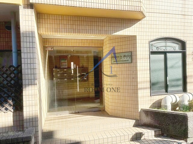 メゾンド目白のエントランス|エントランスです。